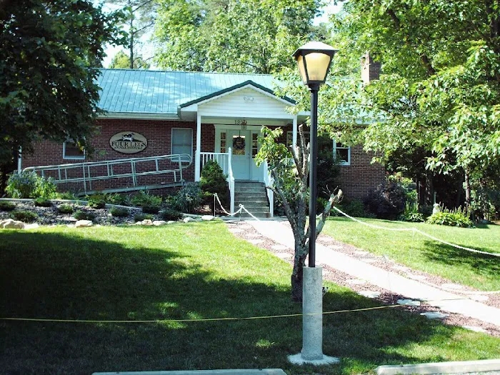 Four Legs Animal Hospital 5