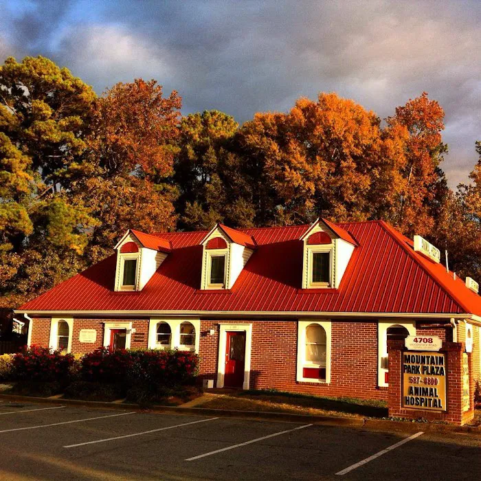 Mountain Park Plaza Animal Hospital 12