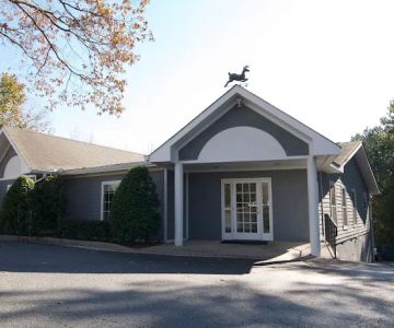 Holcomb Bridge Animal Hospital
