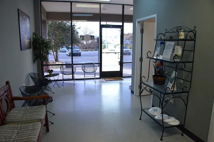 Hixson Pet Wellness Center: Denise Jones D.V.M. 4