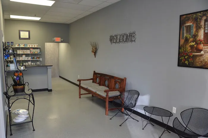 Hixson Pet Wellness Center: Denise Jones D.V.M. 8