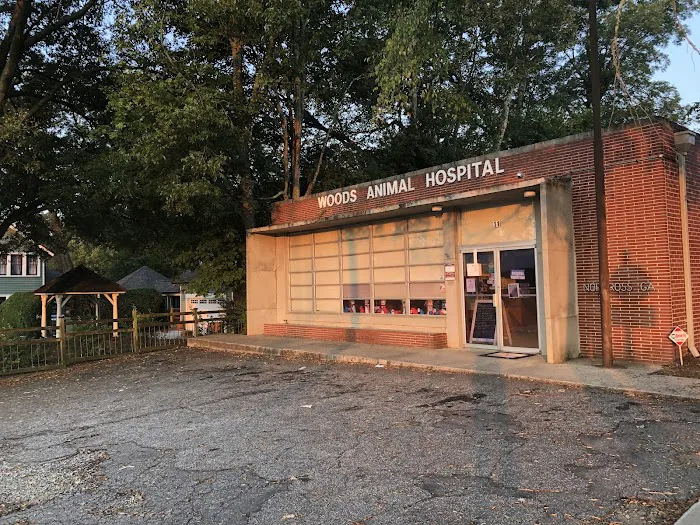 Woods Animal Hospital 8