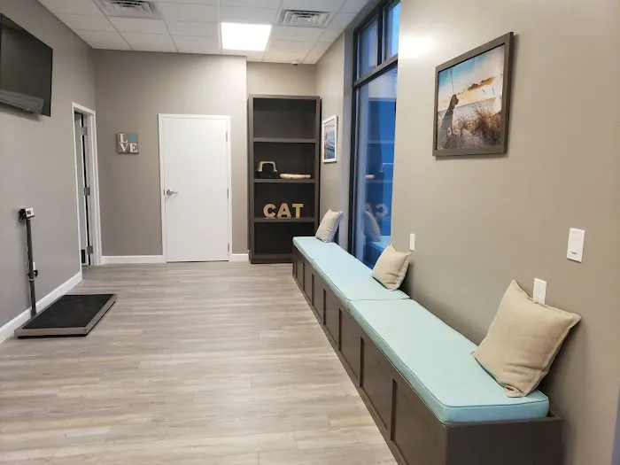 Crosswinds Veterinary Hospital 12