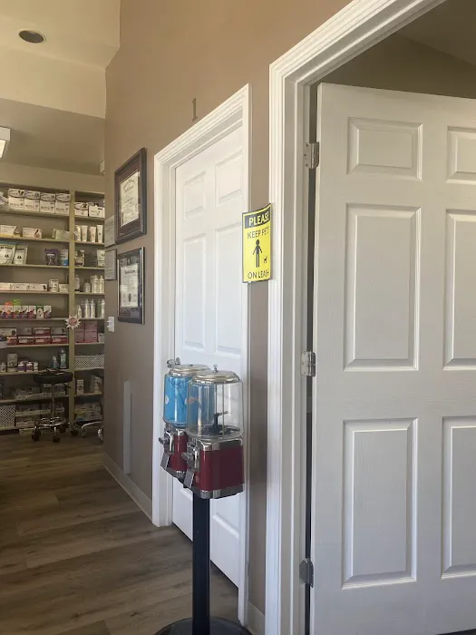 Colony Veterinary Hospital 5