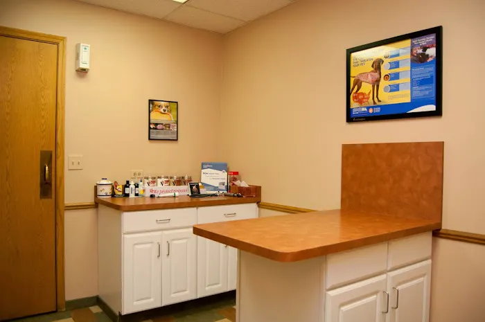 Animal Medical Center of Itasca 12