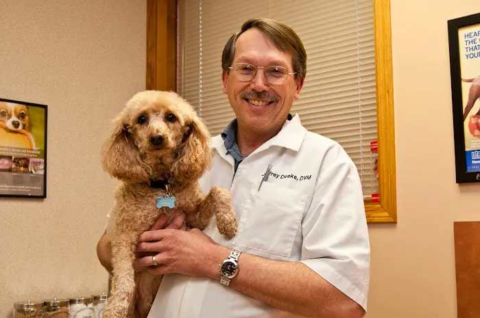 Animal Medical Center of Itasca 12