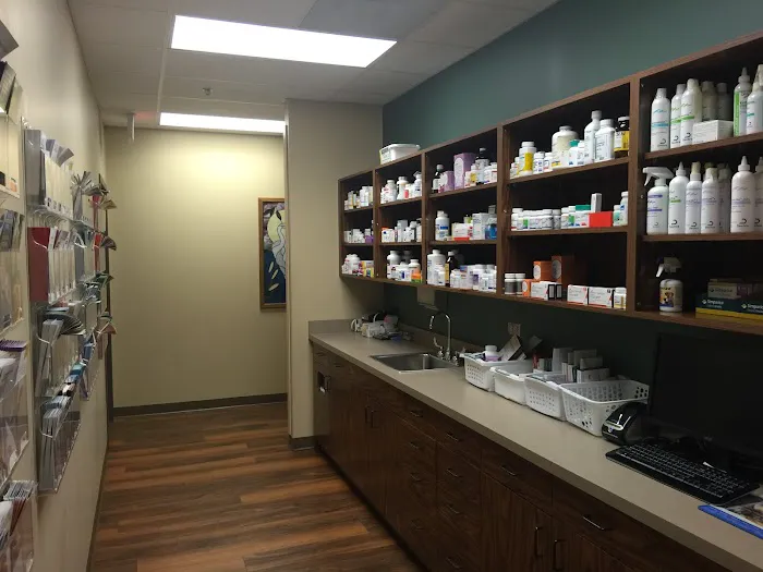 Indian Prairie Animal Hospital 10