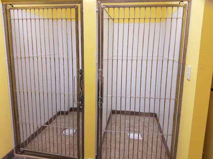 Naamans Animal Hospital 9