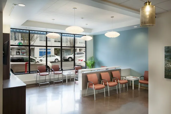 Fifth Avenue Animal Hospital 12