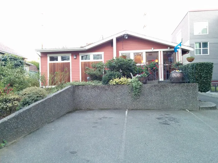 Interbay Veterinary Care Center 12