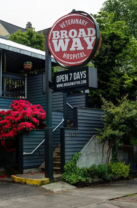 Broadway Veterinary Hospital 12