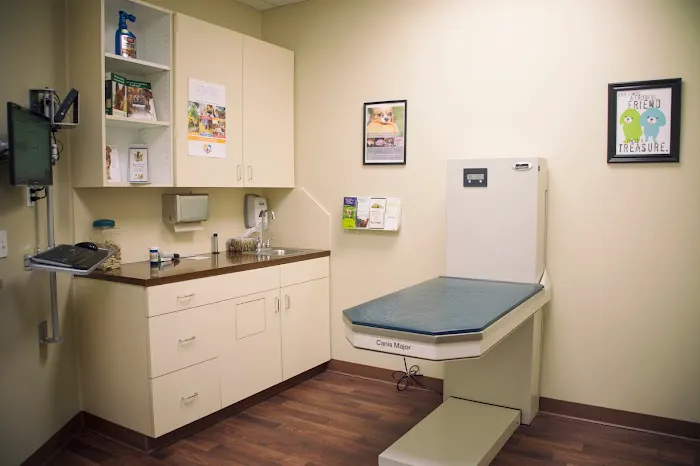 Bay-Porte Animal Hospital 12
