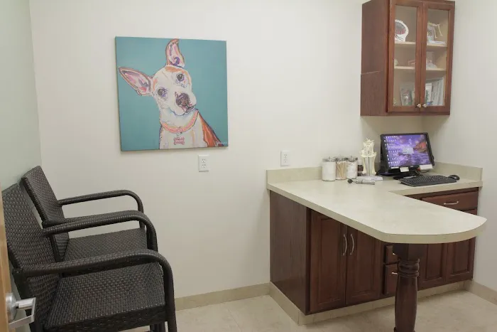 Memorial Veterinary Clinic 12