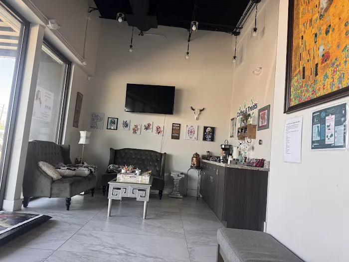 Q Veterinary Hospital Galleria 12