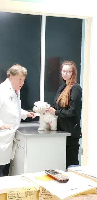 Hirsch Animal Hospital 4