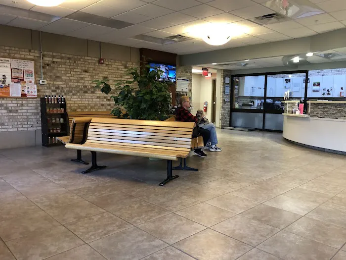 VCA Aurora Animal Hospital 12