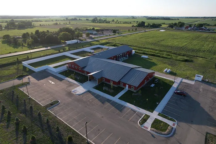 Rusty Ridge Animal Center - Veterinary Hospital & Luxury Pet Lodging/Daycare 3