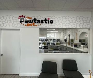 The Pawtastic Pet Shop