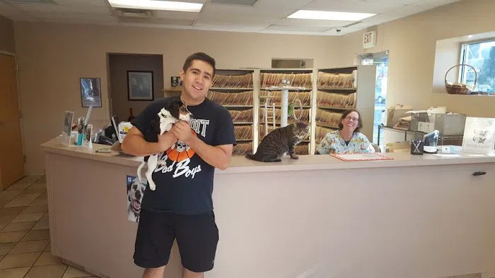 Royal Oak Animal Hospital 4