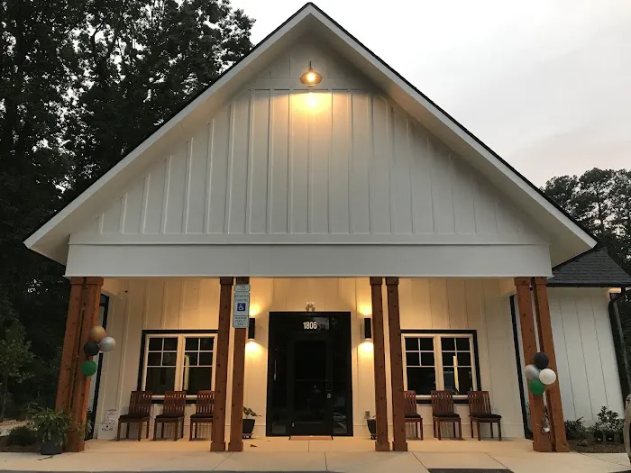 Belmont Animal Hospital 12