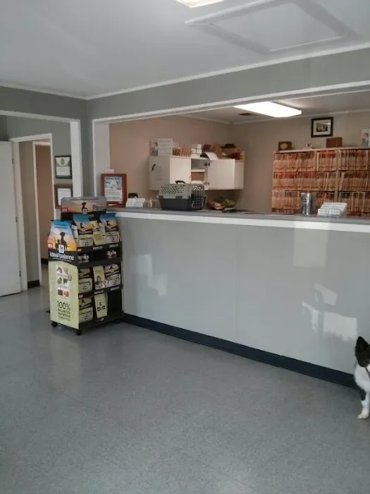 Harris Boulevard Veterinary Clinic 12