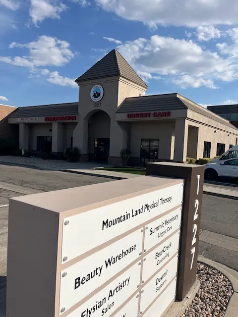 Summit Veterinary Urgent Care 7