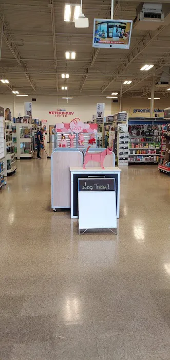 PetSmart Veterinary Services - Las Vegas (McCarran Mkt P) 12