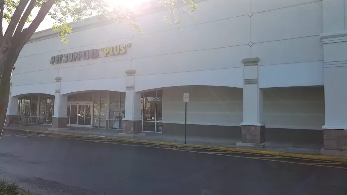 Pet Supplies Plus Lake Park 12