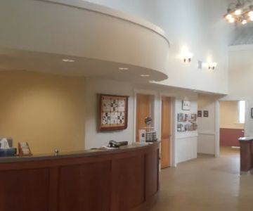 Crest VIEW Animal Clinic