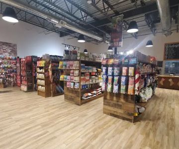 Max's Pet Market & Salon