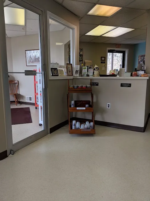 Colonial Animal Hospital 12
