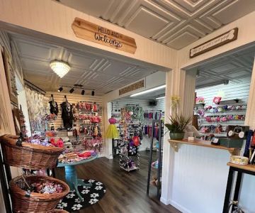 LuLu's Collars, etc