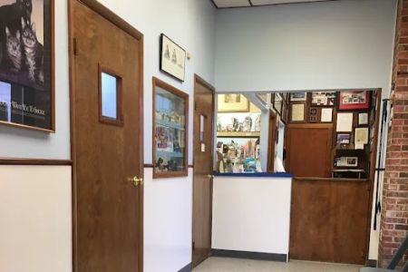 Lodder's Plaza Animal Clinic