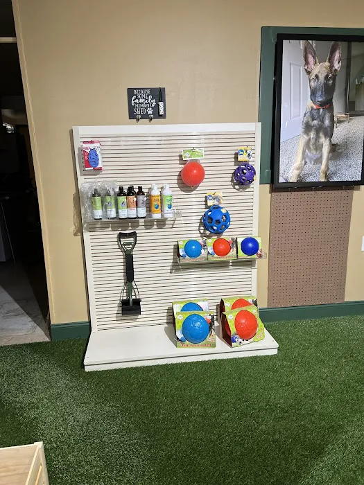 Mana's K9 Nutrition Market 3