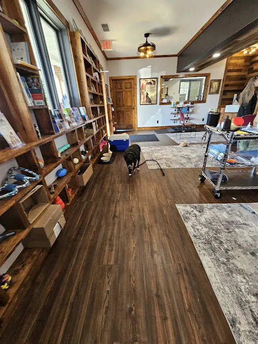 Quinn Veterinary Clinic and Behavior Center 12