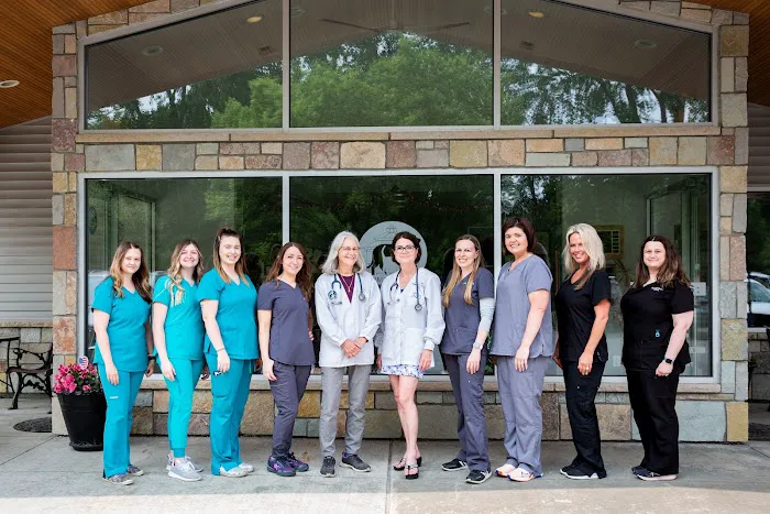 Animal Health Clinic (accepting new patients) 8