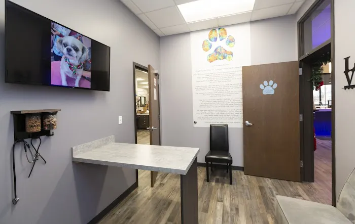 Animal House Veterinary Hospital 9