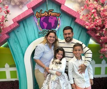 World Famous Puppies Miami
