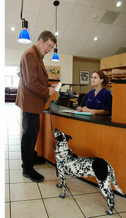 Mt Carmel Animal Hospital: Fox Paul DVM 12
