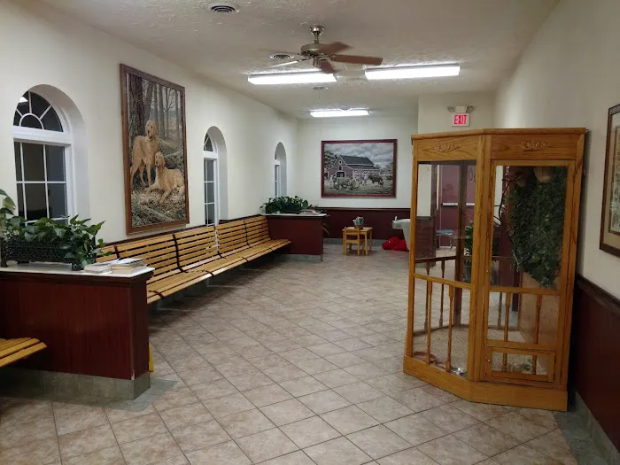 Commerce Veterinary Hospital 12