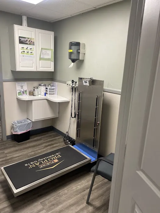 Garners Ferry Animal Hospital 12