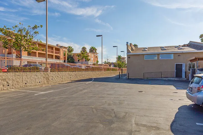 South Bay Veterinary Hospital 8