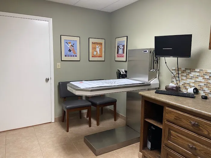 Northern Oaks Bird & Animal Hospital 12