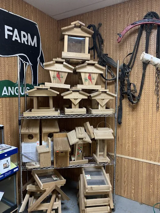 Wayne's Feed Store 12
