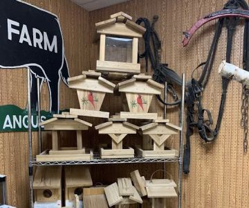 Wayne's Feed Store