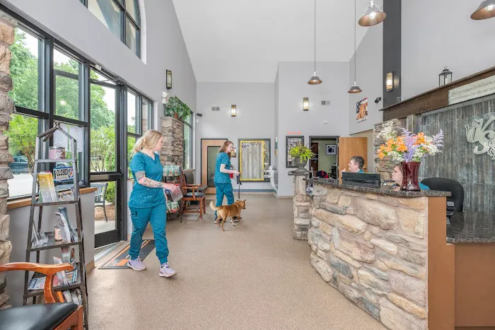 Veterinary Hospital at the Lake 9