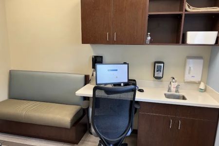 VCA West Coast Specialty and Emergency Animal Hospital