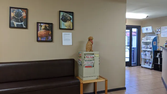 Ambassador Long Beach Veterinary Hospital 12