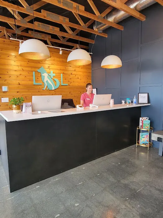 L&L Animal Urgent Care 12