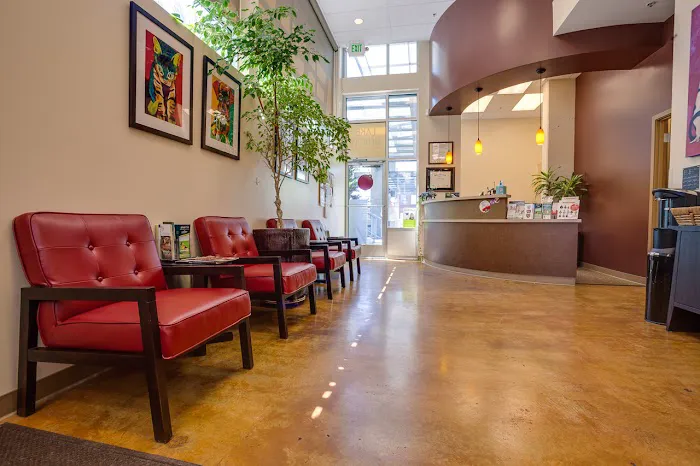 Lake Union Veterinary Clinic 12